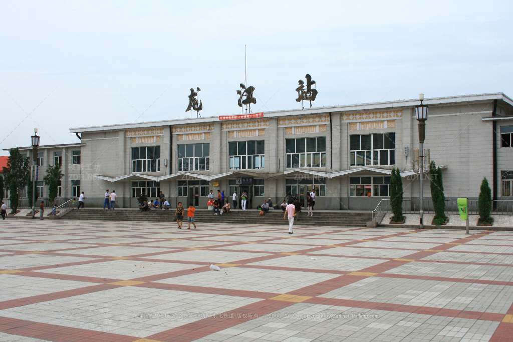 龙江站
